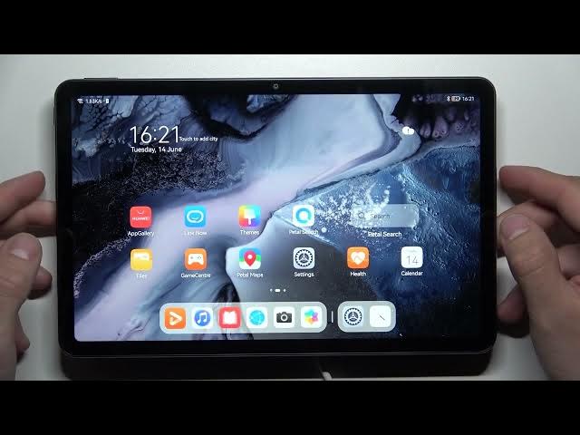 Video thumbnail for Huawei MatePad 10.4 2022 - Does It Support Wireless Charging