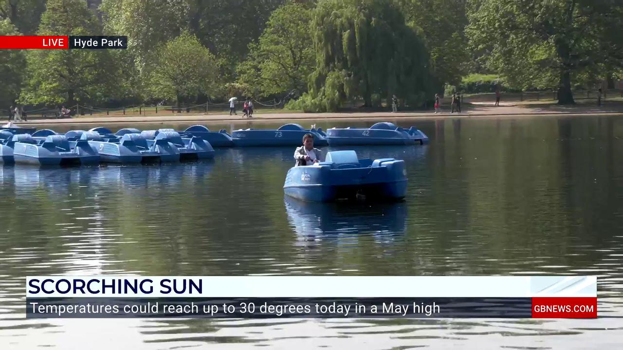 Video thumbnail for WATCH: Dougie Beattie reports live from a Hyde Park pedalo as temperatures soar - 'Fabulous!'