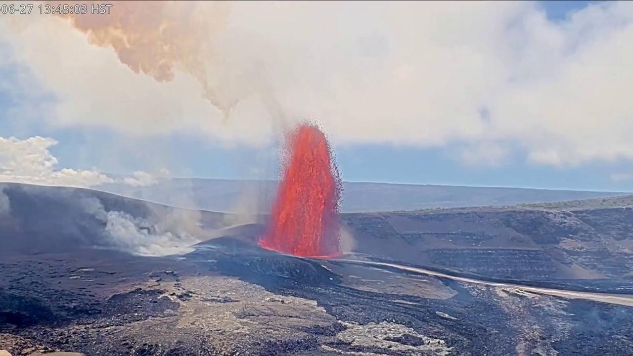 Video thumbnail for US: Kilauea Erupts As Towering Lava Fountains Light Up Hawaii Summit.