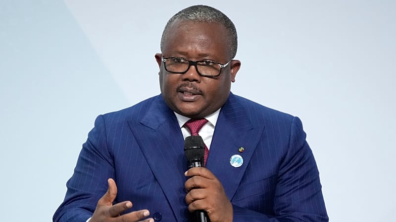 Video thumbnail for Guinea-Bissau junta sacks senior officer close to ousted president Embaló