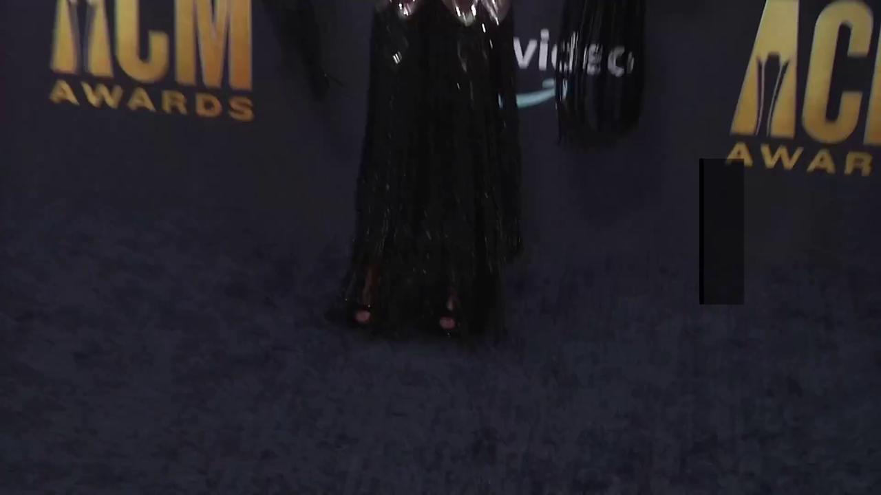 Video thumbnail for Taylor Swift wins Best Video at the 2026 MTV VMAs.
