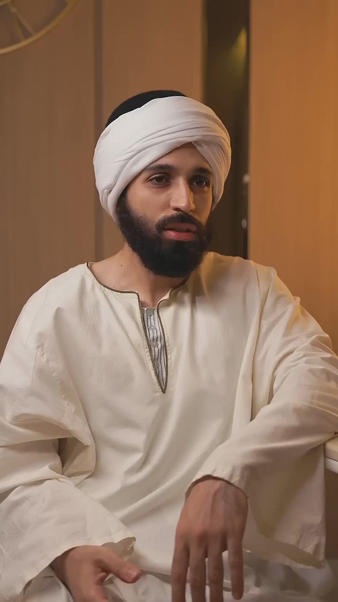 Video thumbnail for _عوضين و الأغاني 🤣 رأيكم بكلام عوضين حق ولا باطل ؟