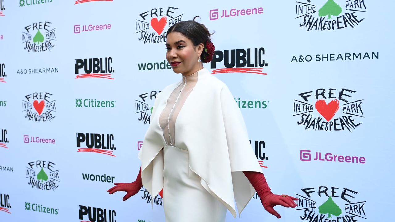 Video thumbnail for "NY: Opening Night of Free Shakespeare in the Park's "Romeo And Juliet" - Arrivals" 17.