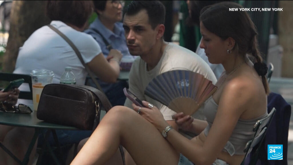 Video thumbnail for United States brace for unrelenting heatwave, with calls to stay safe