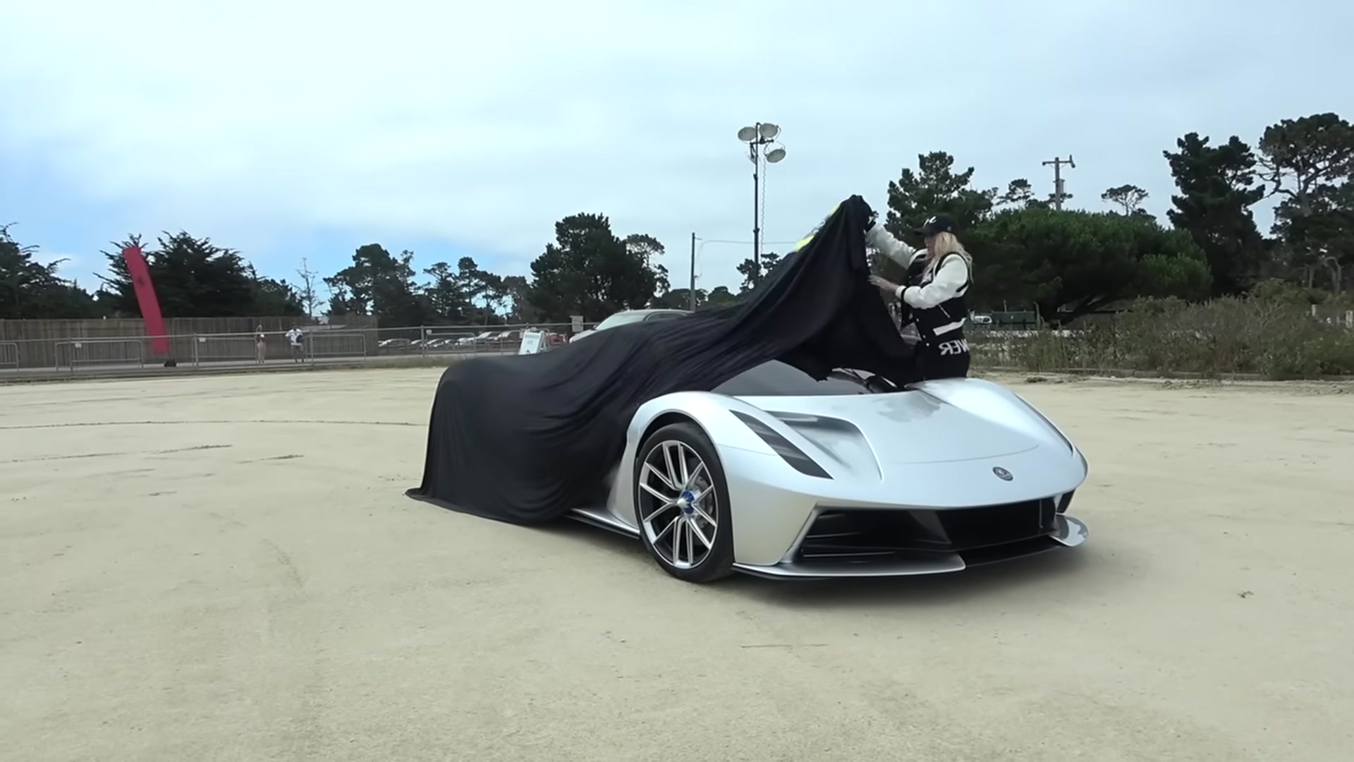 Video thumbnail for Lotus Evija - The Most Powerful Car In The World_(720P_HD)