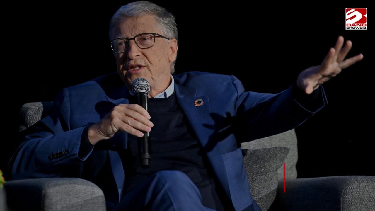 Video thumbnail for Bill Gates urges to discuss AI with Donald Trump