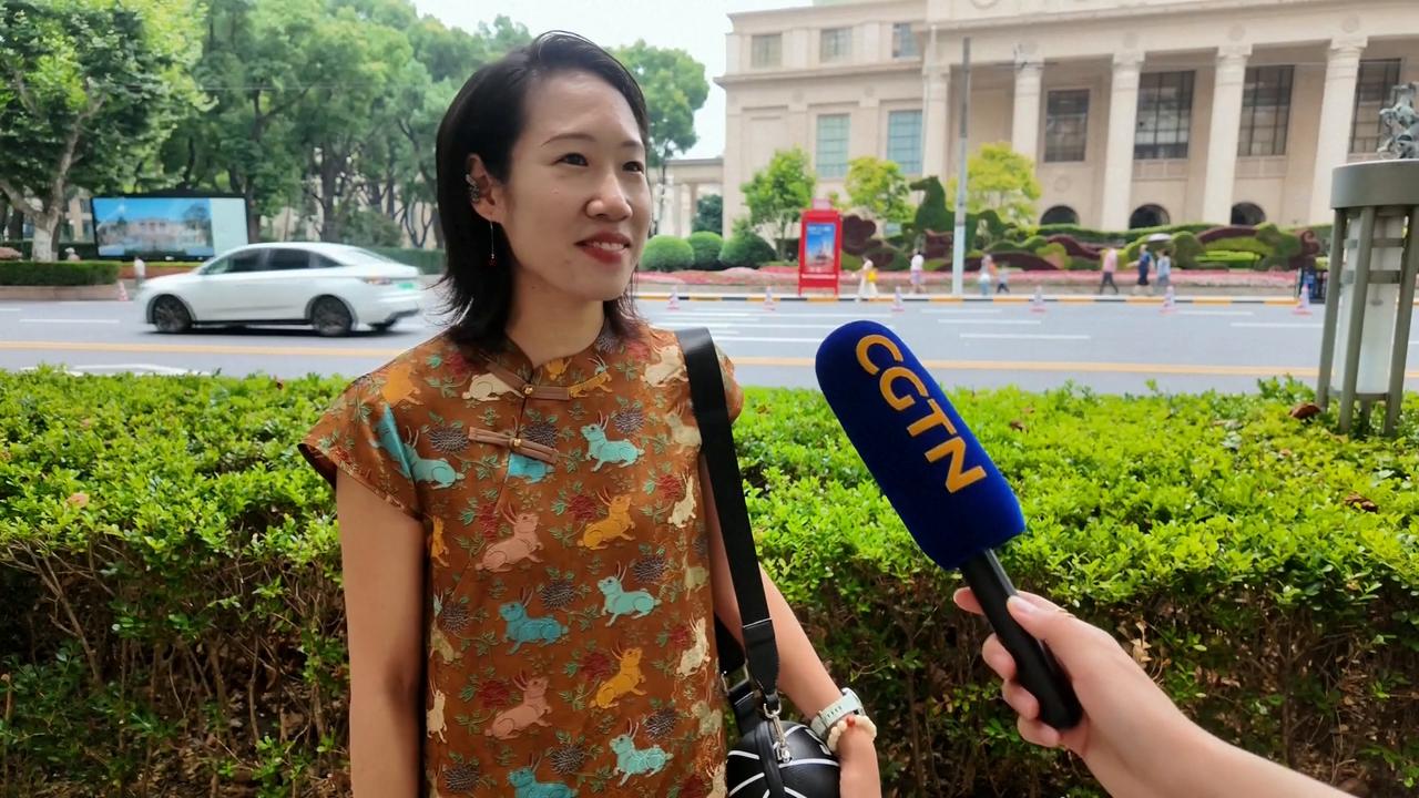 Video thumbnail for China: World Cup fever powers new consumer economy in Shanghai.