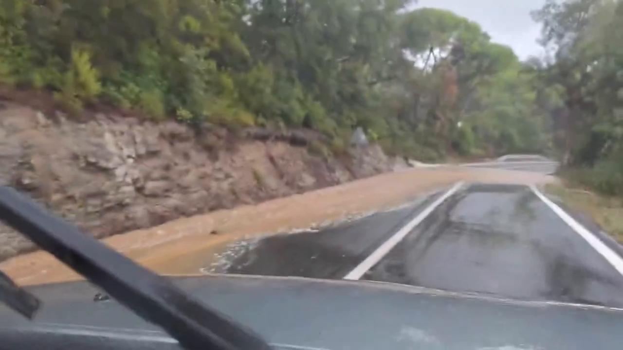 Video thumbnail for Spain: Torrential Rain Causes Flooding in Catalonia, Leaving Two Dead 6.