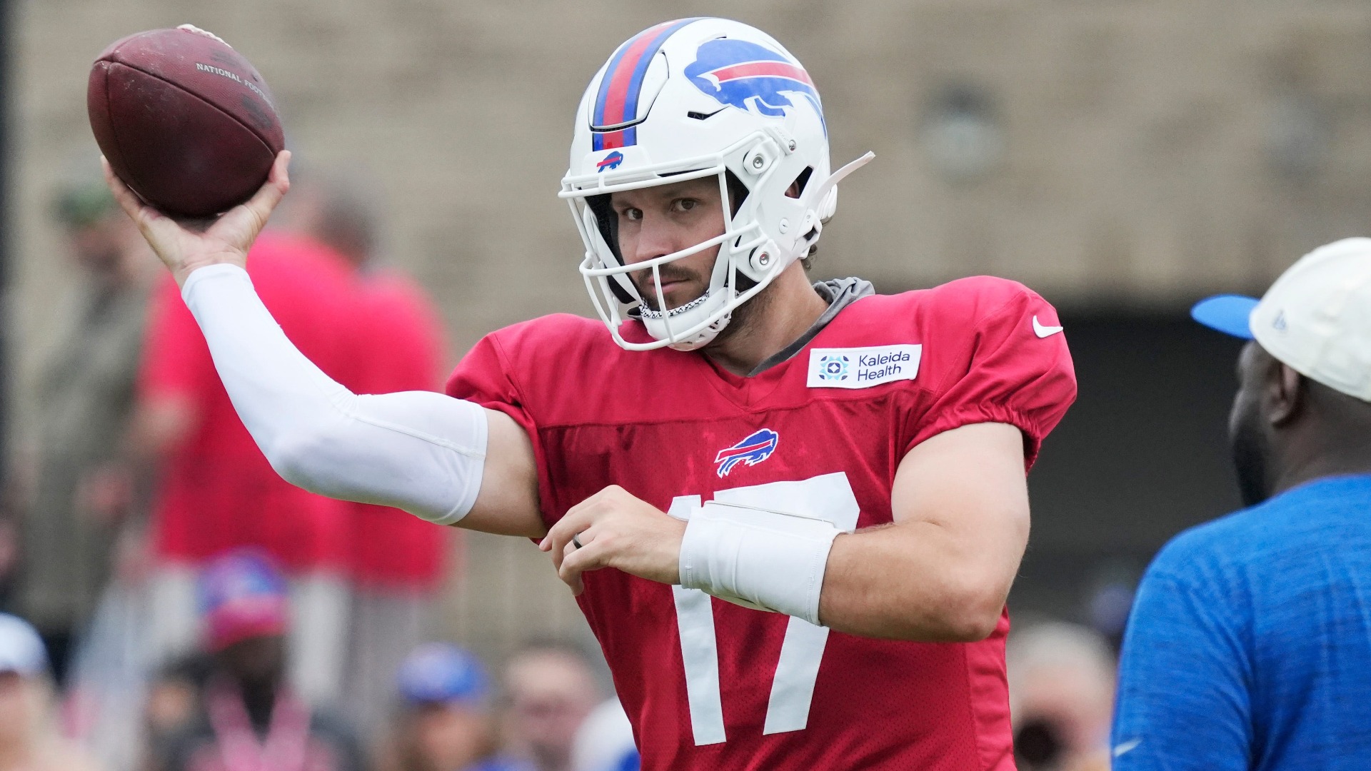Video thumbnail for Who's the Best NFL QB: Allen vs. Mahomes Discussion