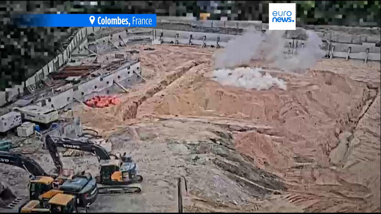 Video thumbnail for WWII bomb destroyed in controlled explosion in Paris