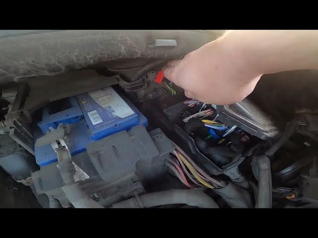 Video thumbnail for Where is Fuse Box Under the Hood in Citroen C4 Picasso II ( 2013 – 2018 )) - Find Fuse Box