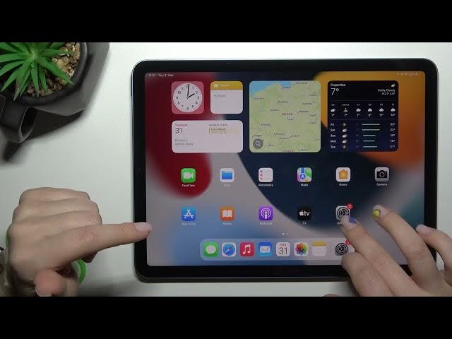 Video thumbnail for How to Link / Unlink Power Key Siri in iPad Air 2022 - Apple iPad Air 5th Gen WiFi