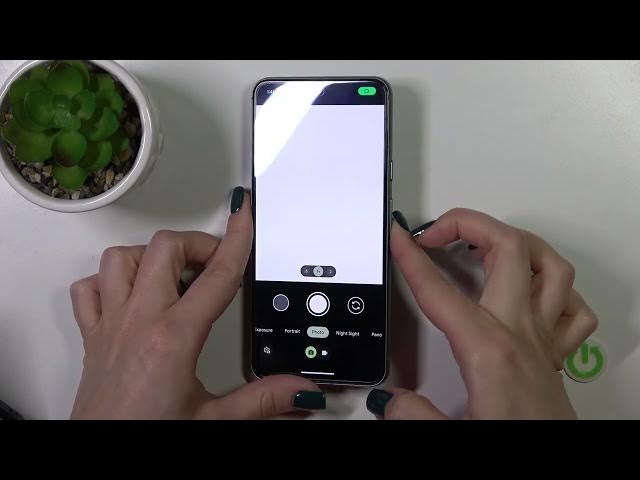 Video thumbnail for How to Activate Quick Launch in Google Pixel 8 - Double Tap Power Key or Volume Key