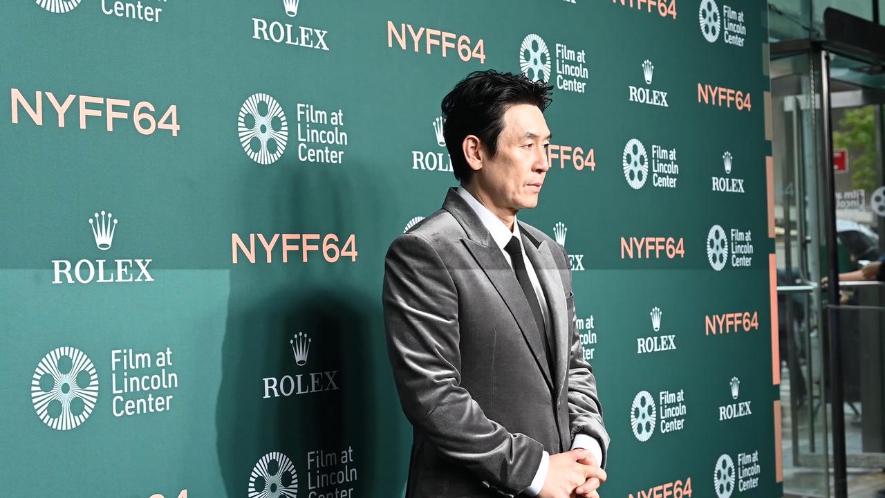 Video thumbnail for NY: 64th New York Film Festival - U.S. Premiere of 'Possible Love' - Arrivals 4.