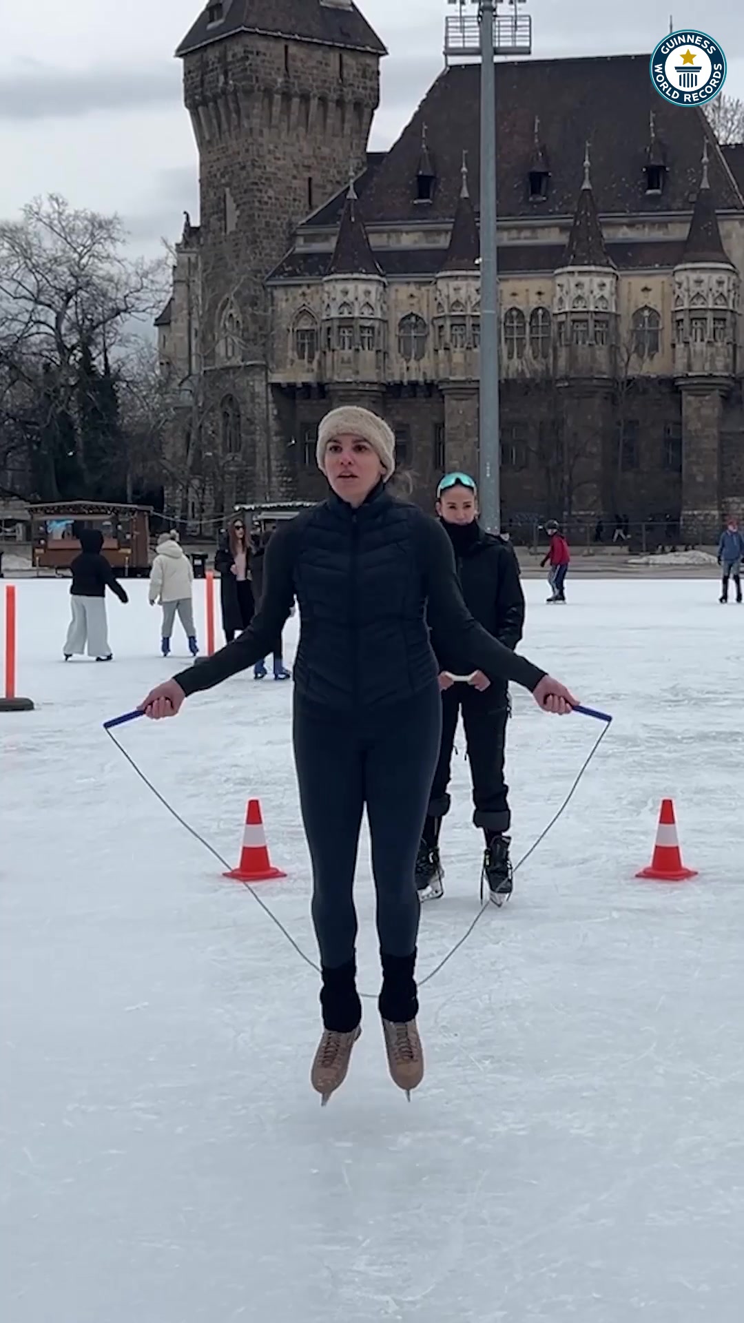Video thumbnail for Eszter Szombathelyi sets double under record on ice