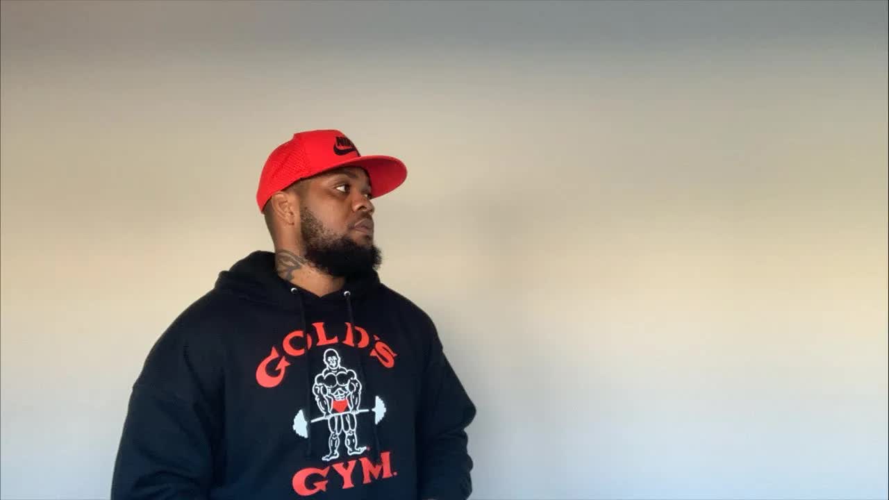 Video thumbnail for Lord Brunson: catfish vs whiting: frying up a delicious fish feast!