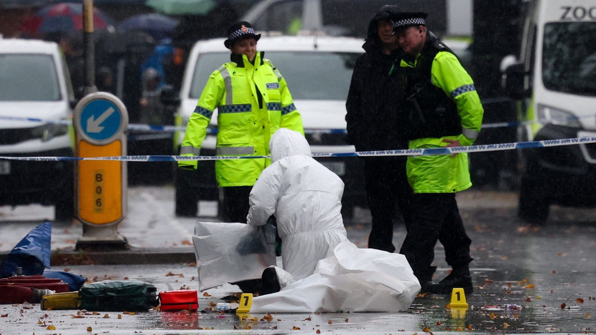 'Video thumbnail for Manchester attack : One victim may have been shot dead by police'
