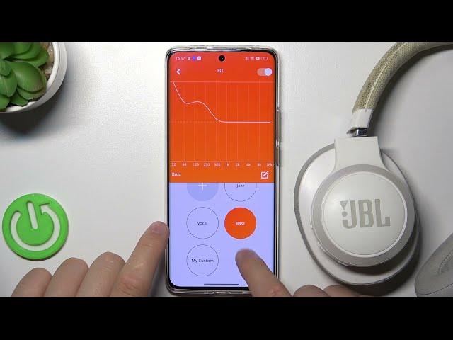Video thumbnail for How to Use Sound Equalizer of JBL Live 500BT?