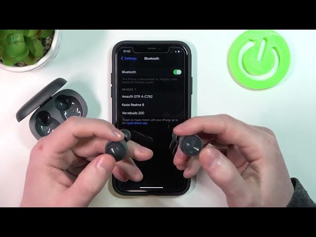 Video thumbnail for How to Pair Motorola Vervebuds 200 With an iPhone / Connect Your Earbuds to an iPhone