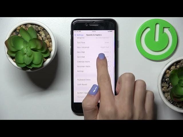 Video thumbnail for How to Activate Keyboard Sounds on Apple iPhone SE 2022 - Manage Sounds & Haptics