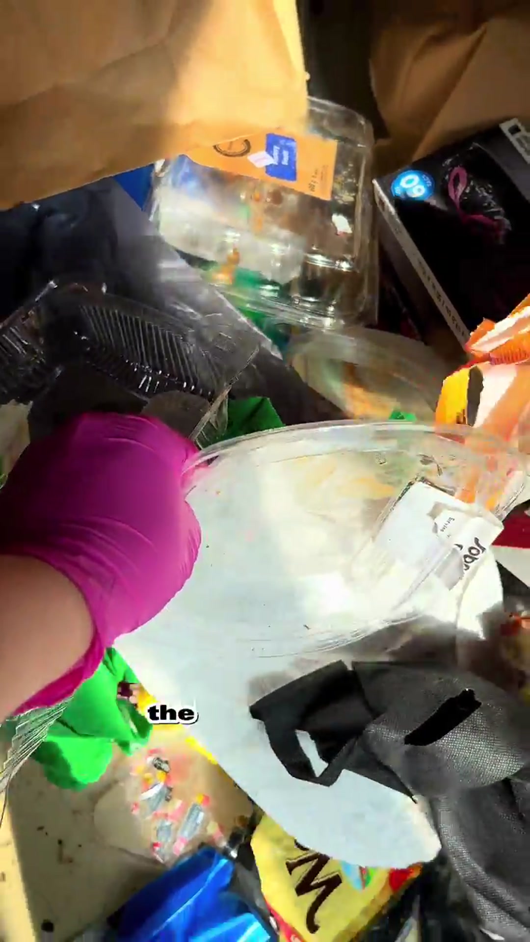 Video thumbnail for I can_t wait to continue cleaning this home _ getting it back to a comfortable clean environment❤️(720P_60FPS)