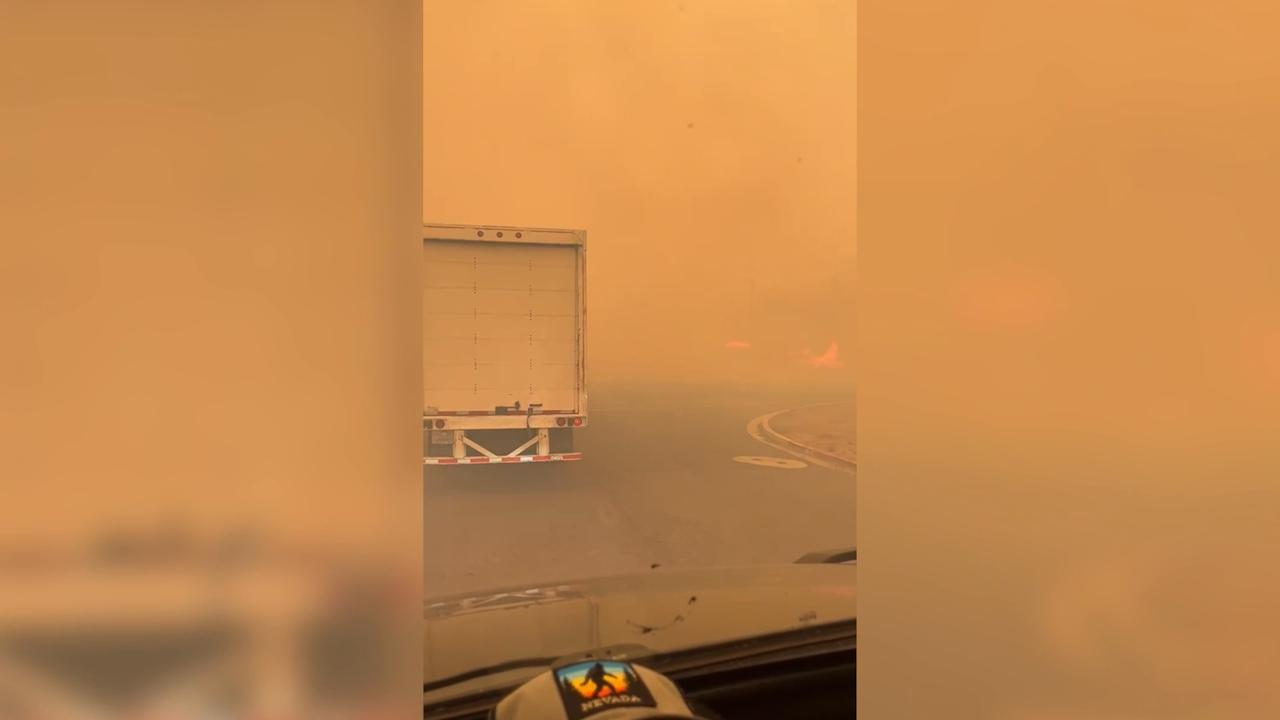 Video thumbnail for US: Hawk Fire spreads across Nevada, forces evacuations.