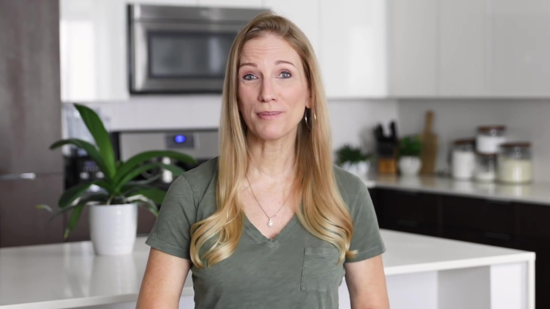 Video thumbnail for 9.BAKED CHICKEN BREAST ¦ juicy, tender, easy, and oh, so flavorful! (1080p 24fps)