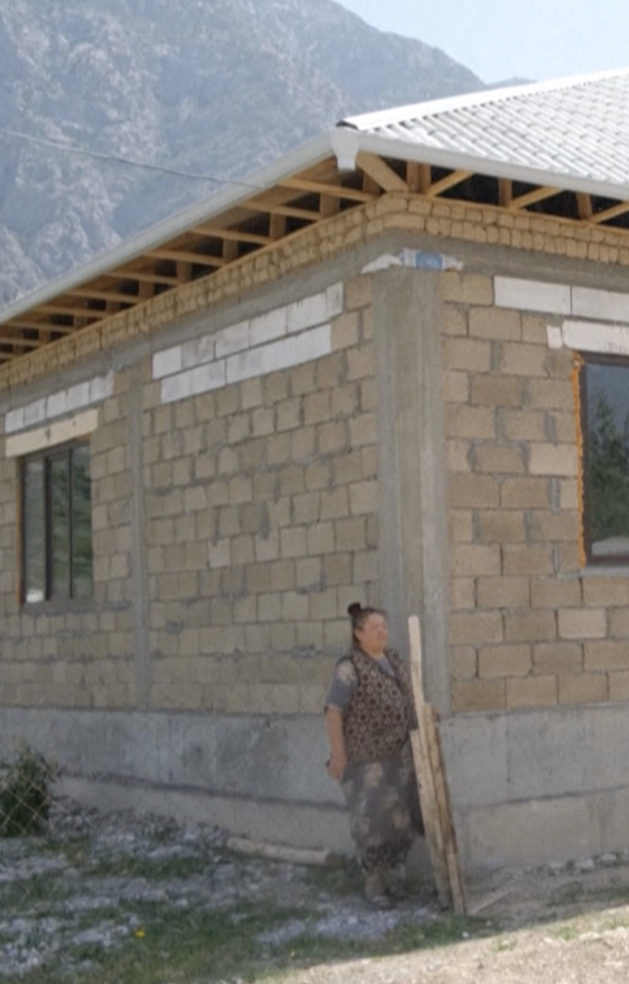 'Video thumbnail for Turning rice waste into homes in Kyrgyzstan'