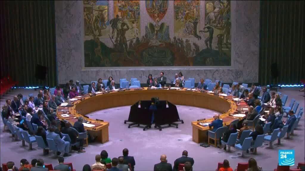 Video thumbnail for UN votes to authorize 5,550-member international Haiti force
