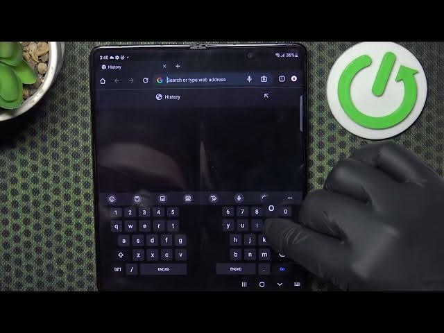 Video thumbnail for How to Deal with Your Clock is Behind Error Message on a SAMSUNG Galaxy Z Fold5