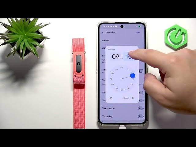 Video thumbnail for GOOGLE Fitbit Air – How to Set Alarm Clock