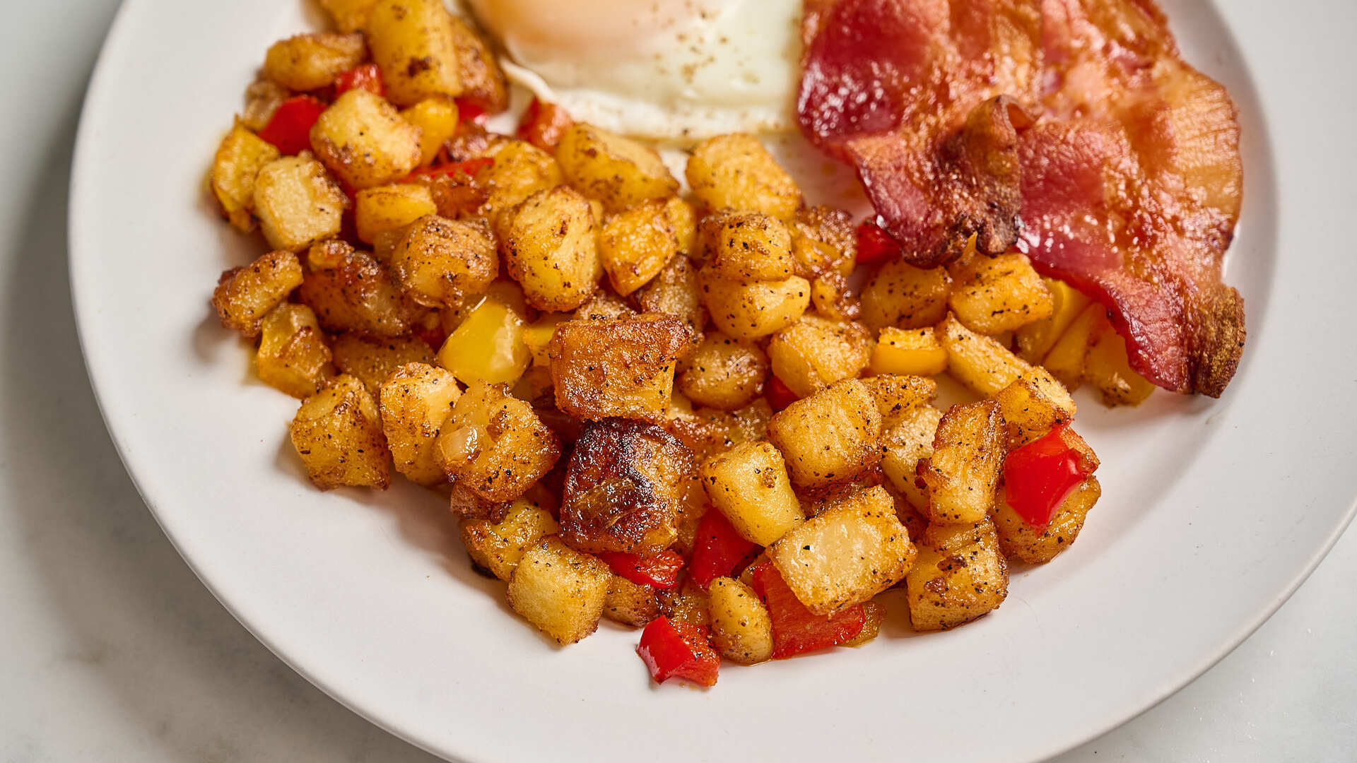 Video thumbnail for Diner-Style Home Fries Recipe