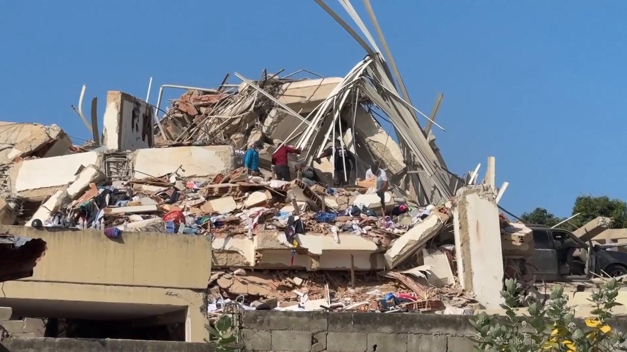 Video thumbnail for Venezuela: Traffic control enforced in worst-hit region to speed rescue access after earthquakes.