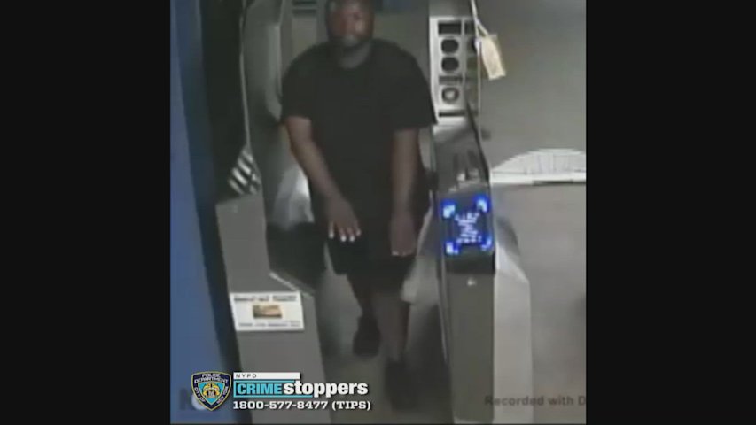 Video thumbnail for Man wanted for exposing himself to teen boy at Fordham Road subway station