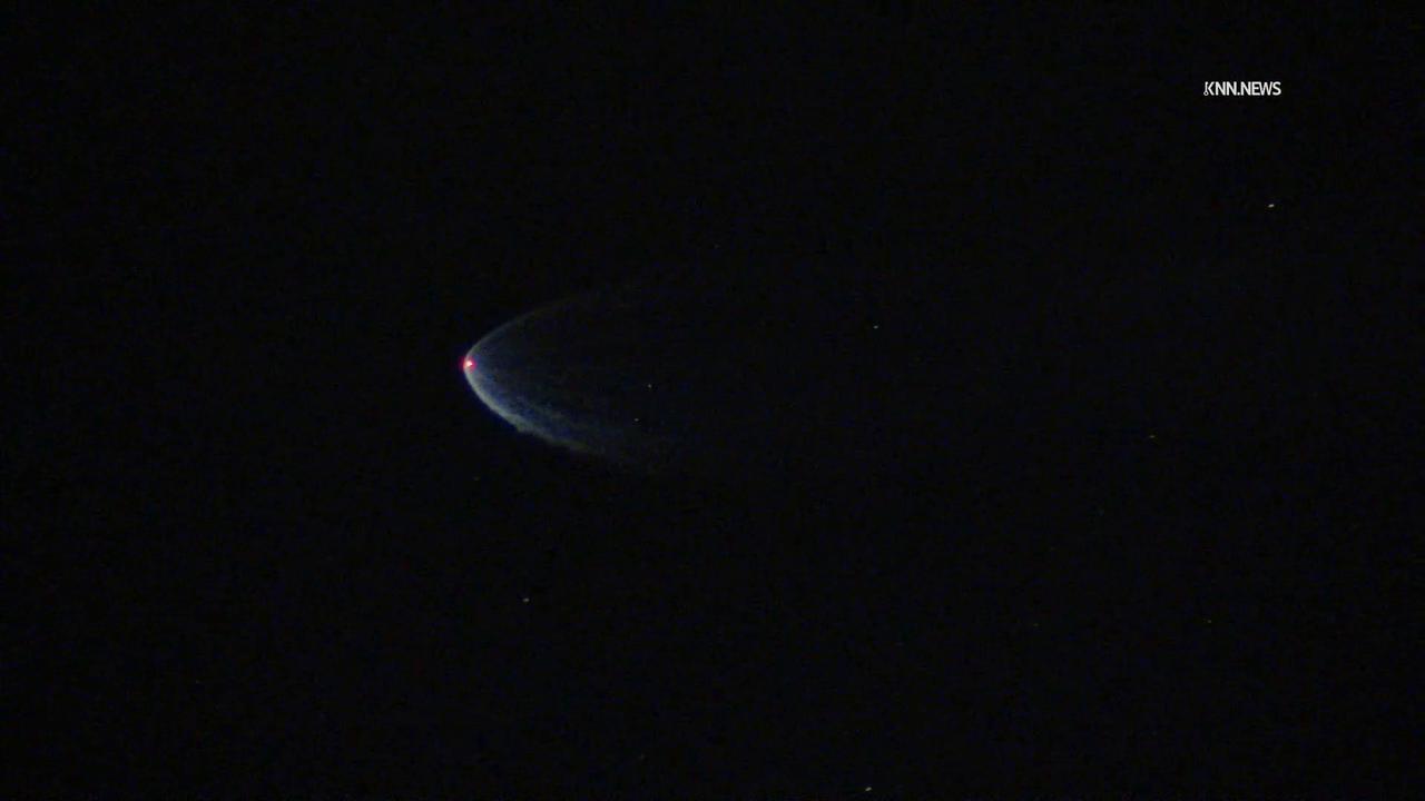 Video thumbnail for US, Los Angeles: Simi Valley SpaceX Starlink Launch.