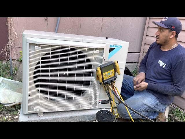 Video thumbnail for Daikin FIT Variable Speed Condenser and Inverter Technology