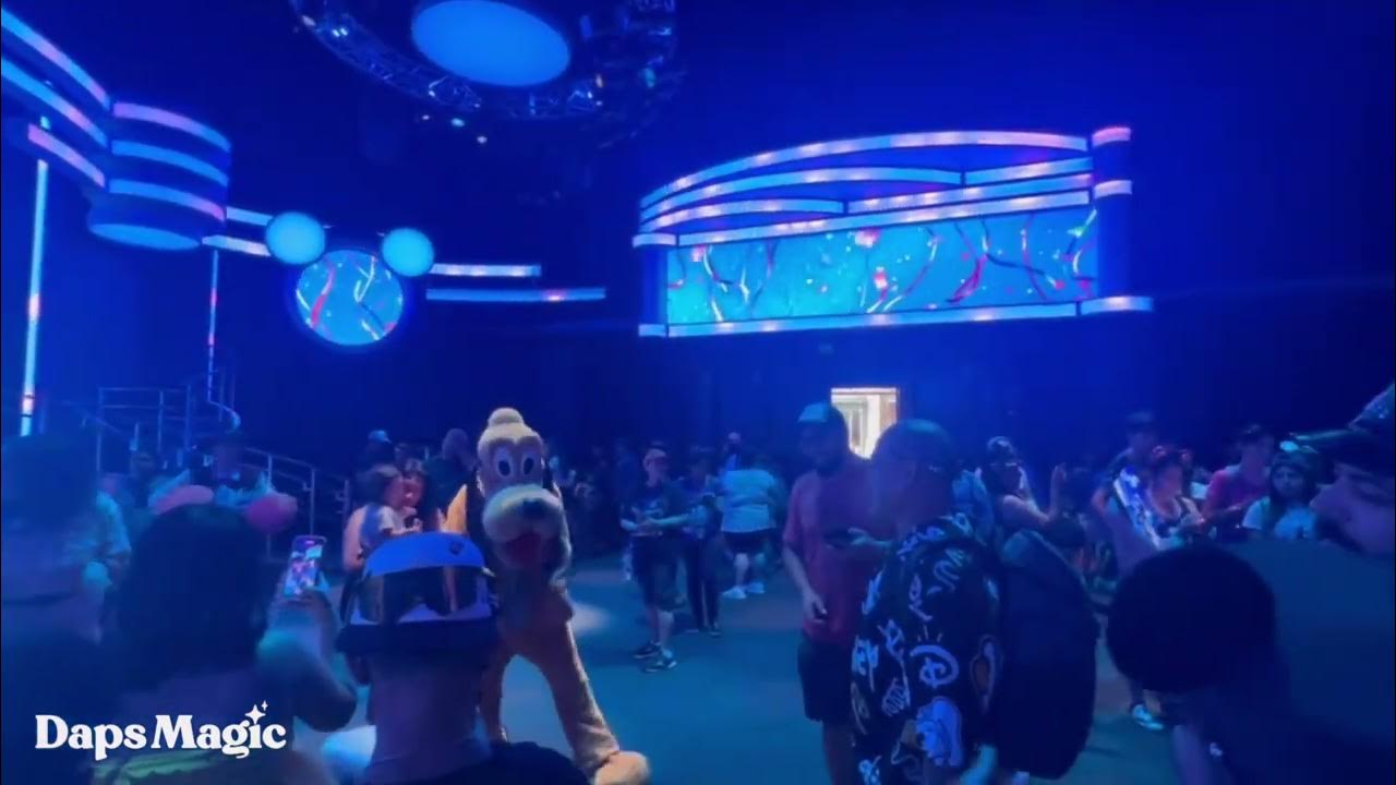 'Video thumbnail for Magic Key Dance Party Disneyland Resort'