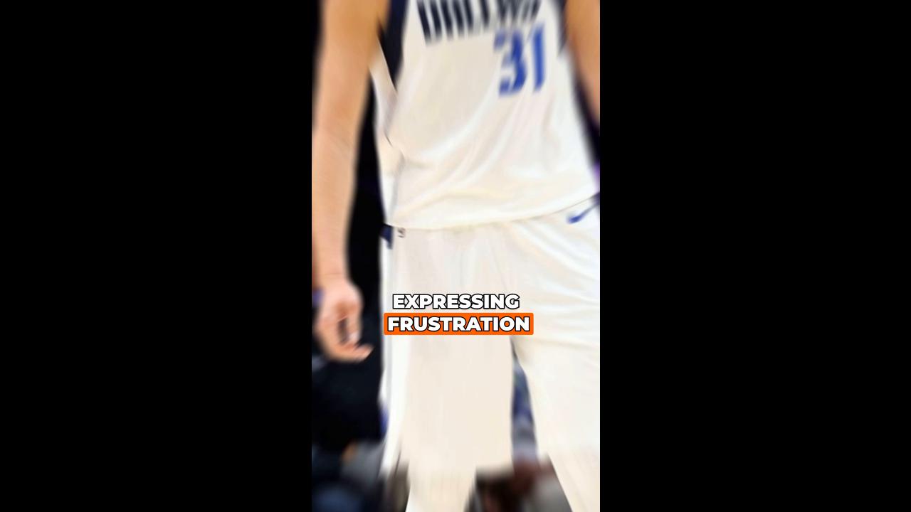 Video thumbnail for Megan Thee Stallion Ends Relationship With Klay Thompson