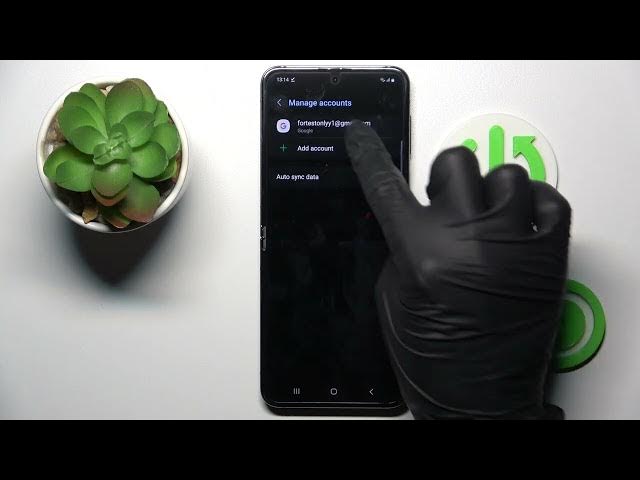 Video thumbnail for How to Remove Google Account from Samsung Galaxy Z Flip5?