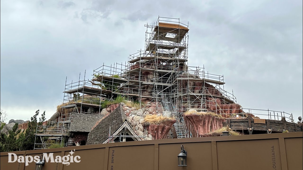 'Video thumbnail for Splash Mountain Stump Removed During Transformation to Tiana's Bayou Adventure at Disneyland'