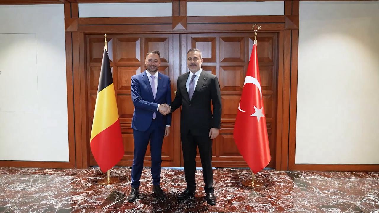 Video thumbnail for Türkiye: Turkish foreign minister meets Belgian counterpart in Ankara.