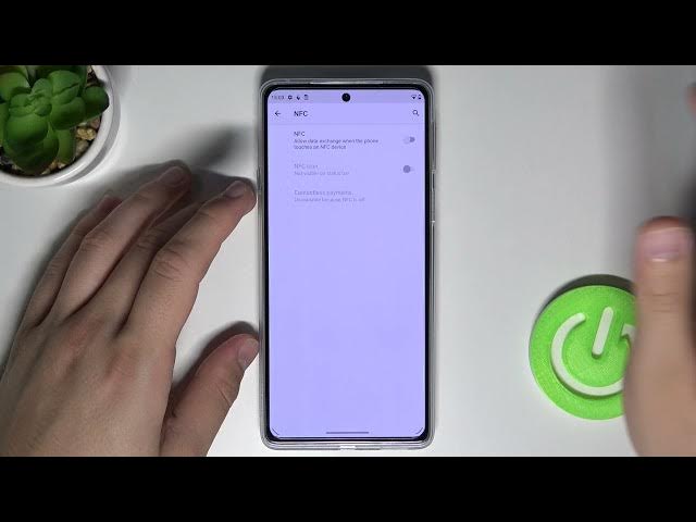Video thumbnail for How to Use Near Field Communication on MOTOROLA Edge 20 – NFC Option