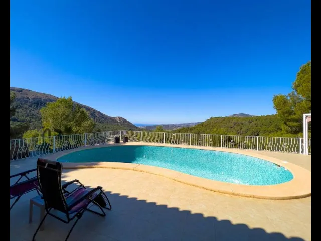 Video thumbnail for Villa in Finestrat for sale in Alicante Spain