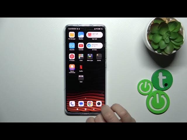 Video thumbnail for How to Create Home Screen Folders on XIAOMI 13 Pro