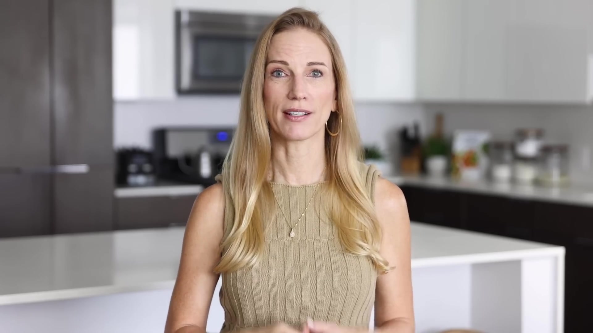 Video thumbnail for 17.BLACK BEAN SOUP is a vegetarian soup that's SO DARN good! (1080p 24fps)