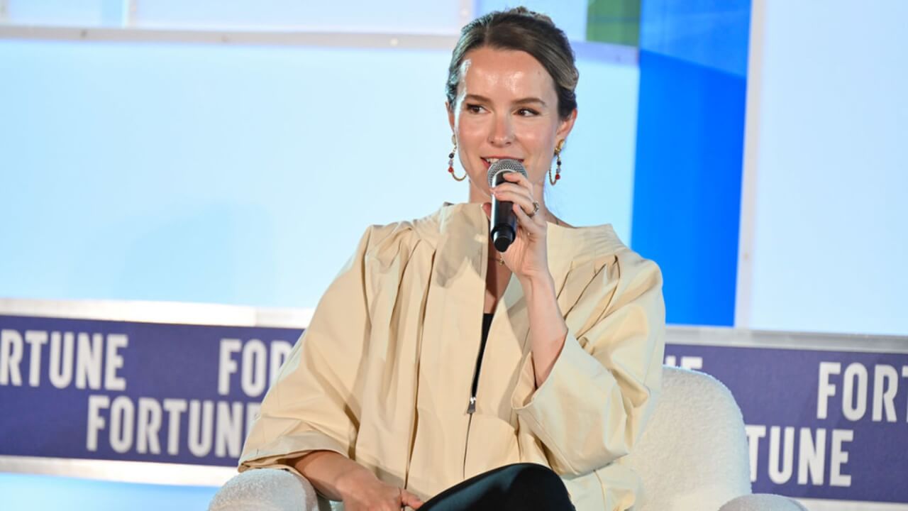 Video thumbnail for Bridgit Mendler: "I was rejected by Disney multiple times"