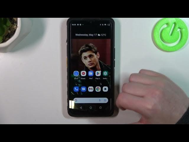 Video thumbnail for How To Make Emergency Call In Indonesia On Cat S53