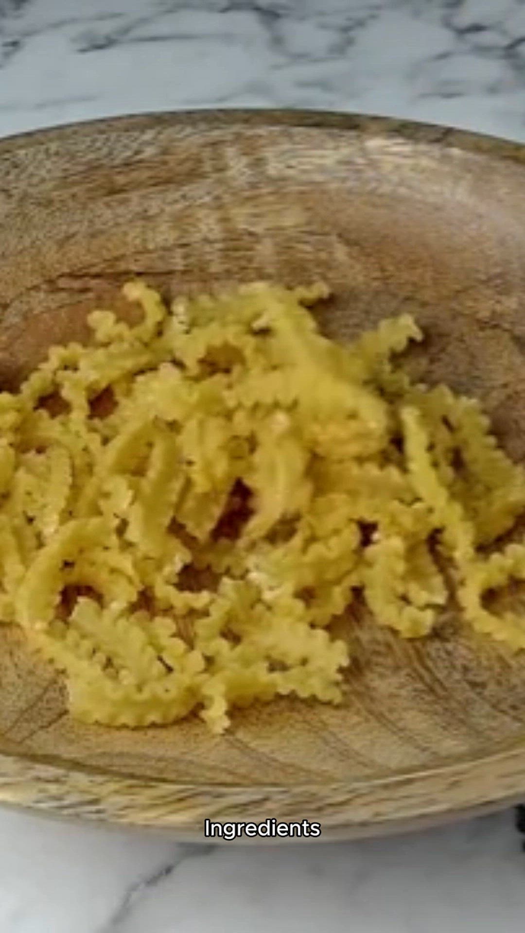 Video thumbnail for macaroni and cheese recipe