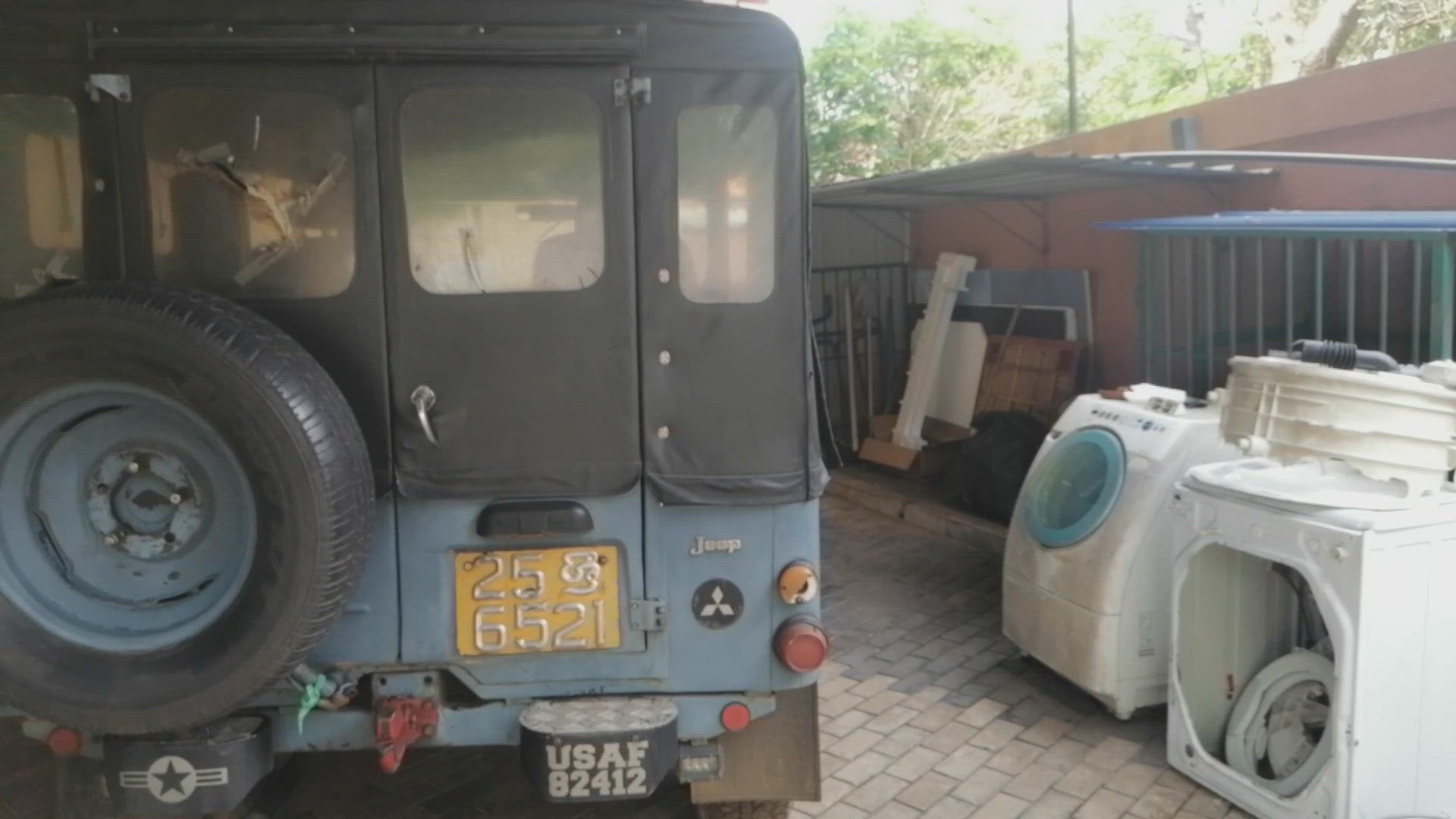 Video thumbnail for Vintage Jeep