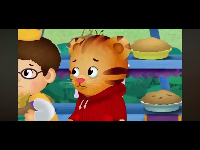 Video thumbnail for Daniel and prince Wednesday make sand pies